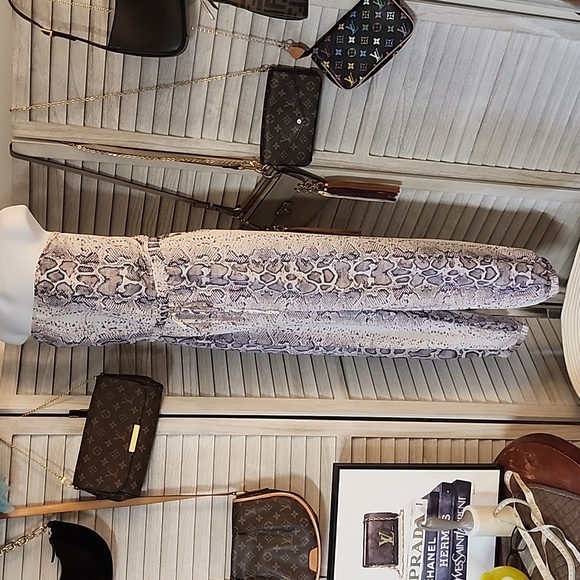 CBR brand snakeskin romper - Picture 10 of 10